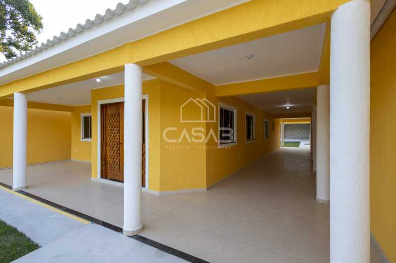 Casa à venda com 6 quartos, 266m² - Foto 2