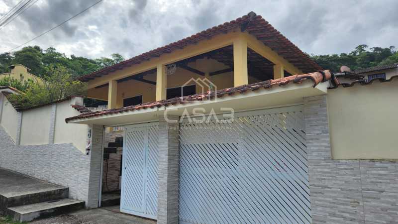 Casa de Condomínio à venda com 3 quartos, 228m² - Foto 1