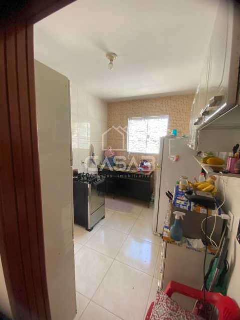 Casa à venda com 2 quartos, 75m² - Foto 12