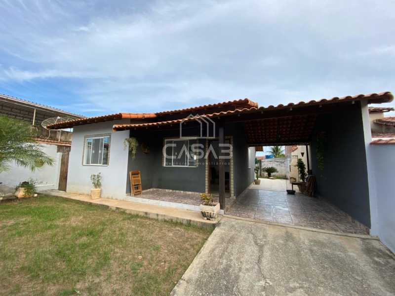 Casa à venda com 2 quartos, 114m² - Foto 1