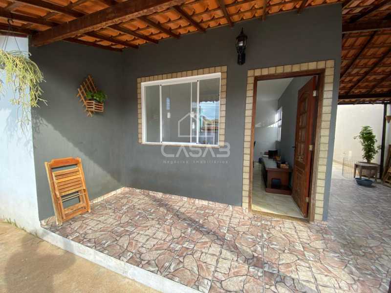 Casa à venda com 2 quartos, 114m² - Foto 2