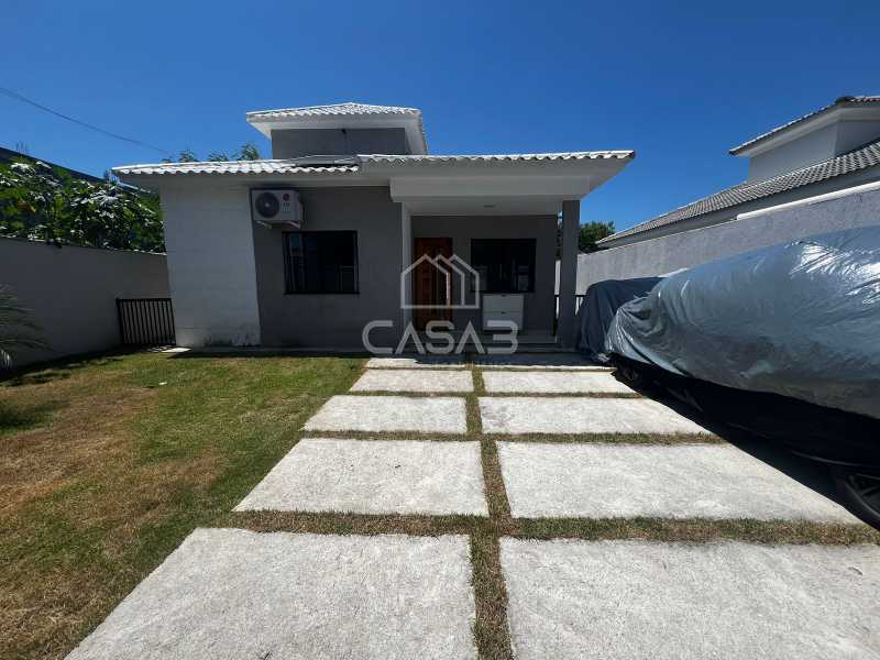 Casa à venda com 3 quartos, 105m² - Foto 1