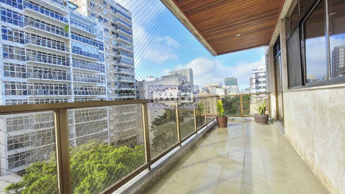 Apartamento à venda com 4 quartos, 180m² - Foto 1