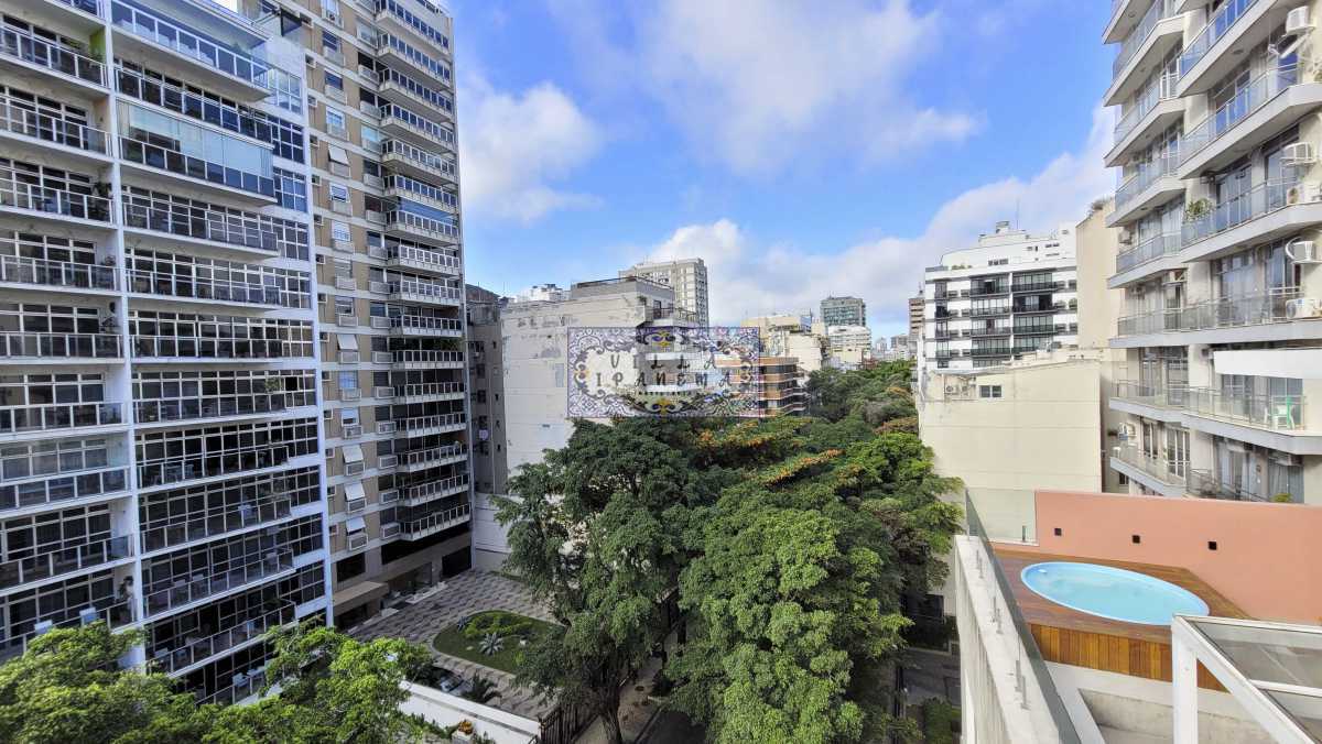 Apartamento à venda com 4 quartos, 180m² - Foto 4