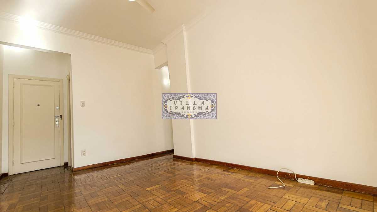 Apartamento à venda com 2 quartos, 70m² - Foto 2