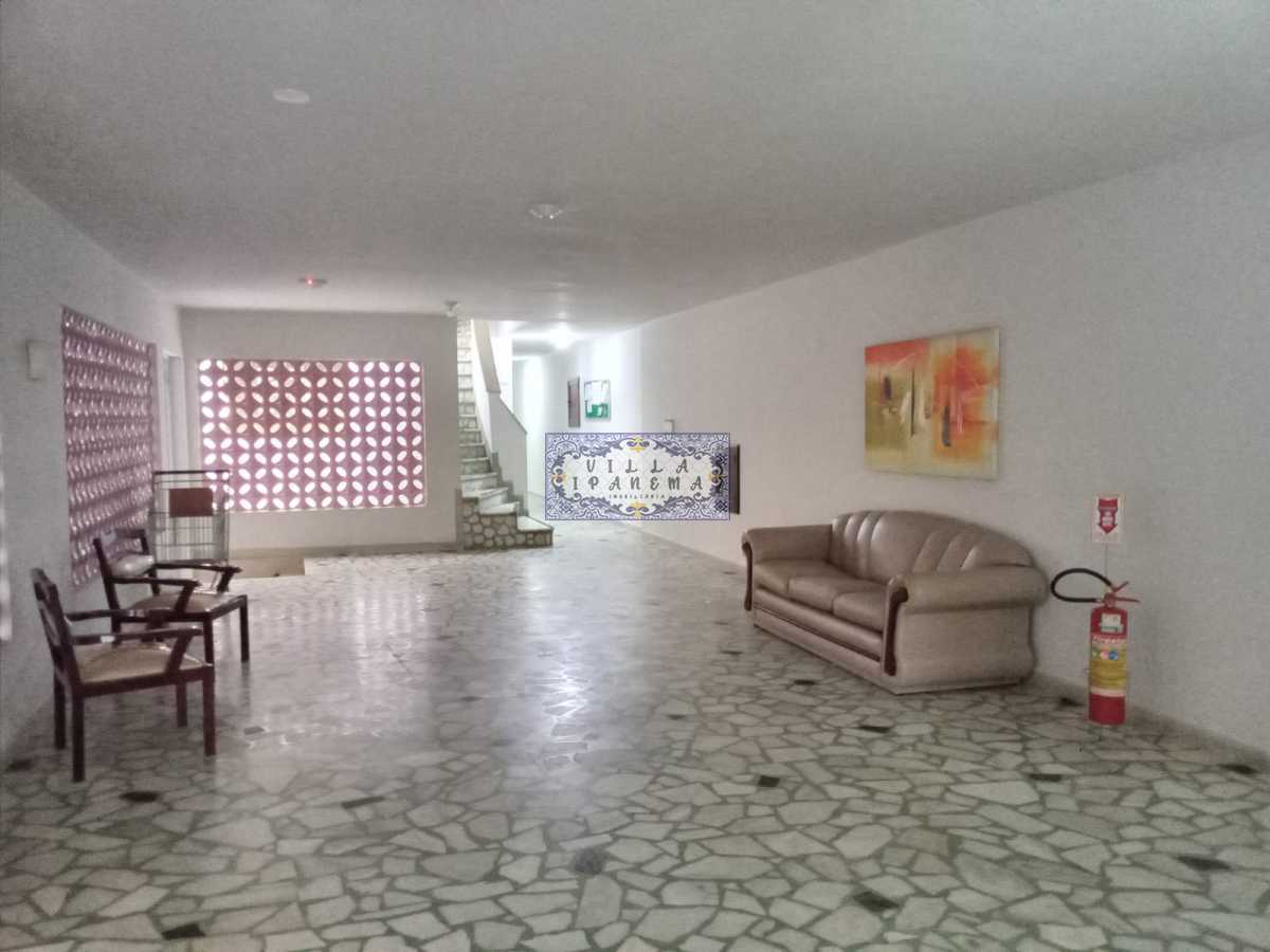 Apartamento à venda com 3 quartos, 86m² - Foto 2