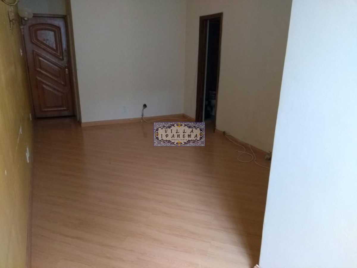 Apartamento à venda com 2 quartos, 80m² - Foto 2