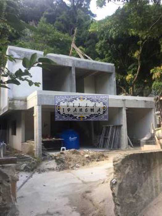 Casa de Condomínio à venda com 4 quartos, 450m² - Foto 2