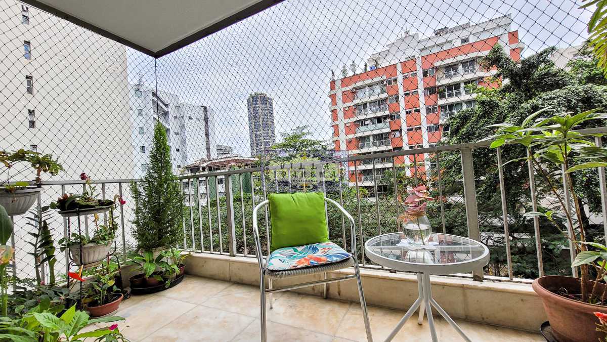 Apartamento à venda com 4 quartos, 130m² - Foto 1