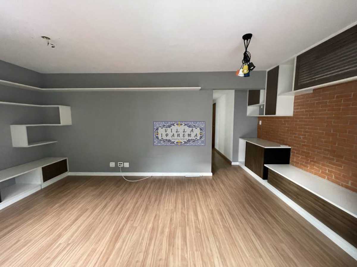 Apartamento à venda com 2 quartos, 75m² - Foto 2