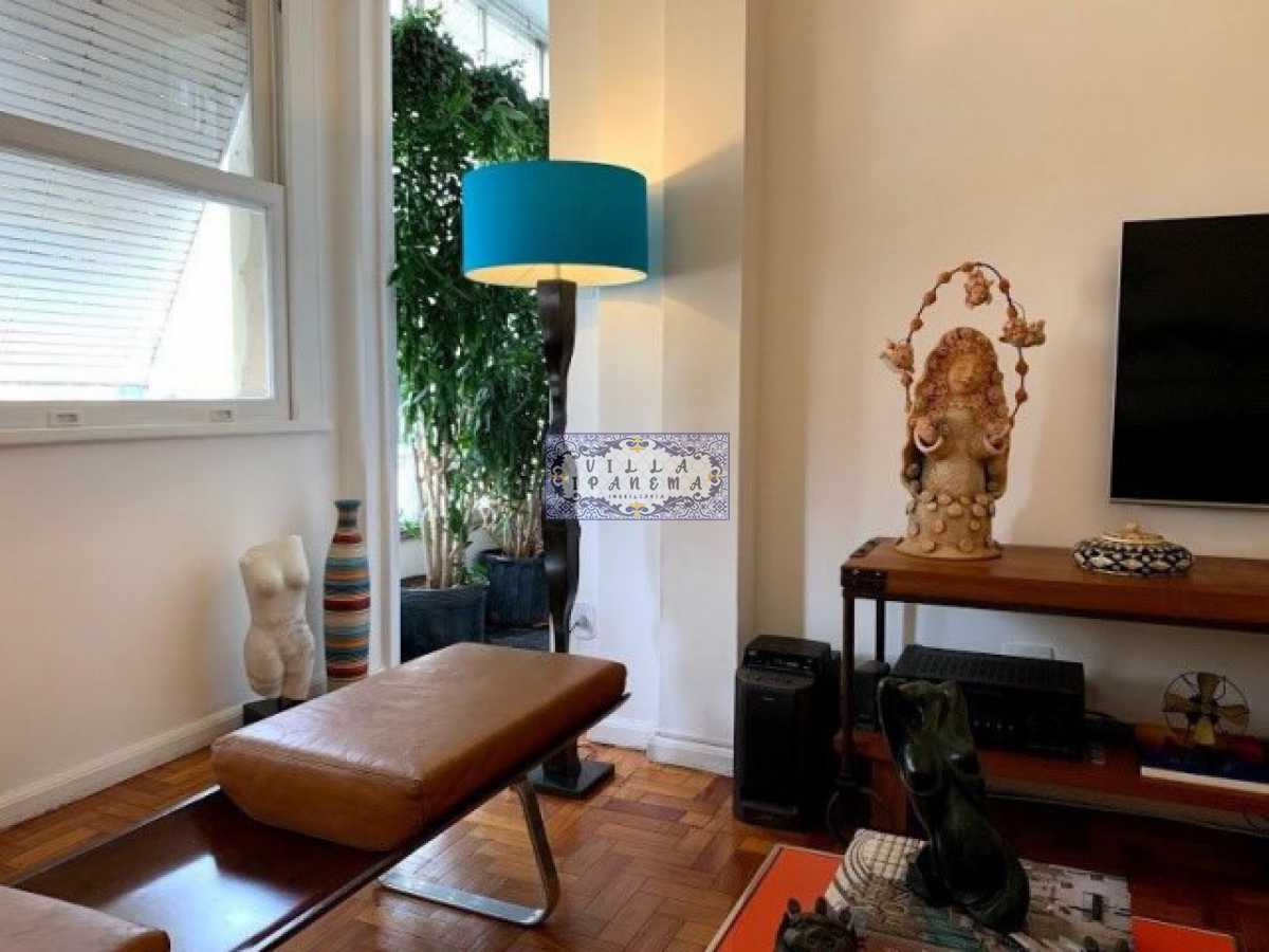 Apartamento à venda com 3 quartos, 143m² - Foto 2