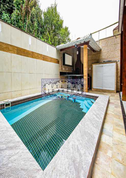 Casa de Condomínio à venda com 4 quartos, 400m² - Foto 1