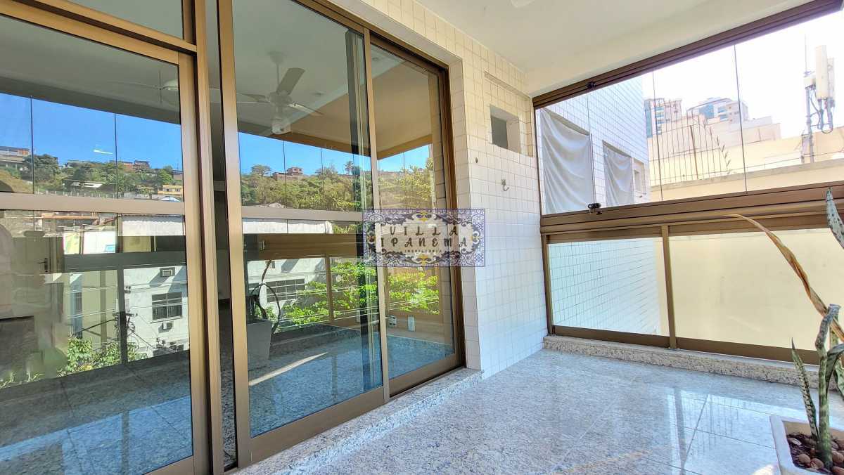 Apartamento à venda com 3 quartos, 120m² - Foto 2