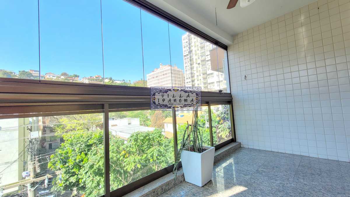 Apartamento à venda com 3 quartos, 120m² - Foto 3