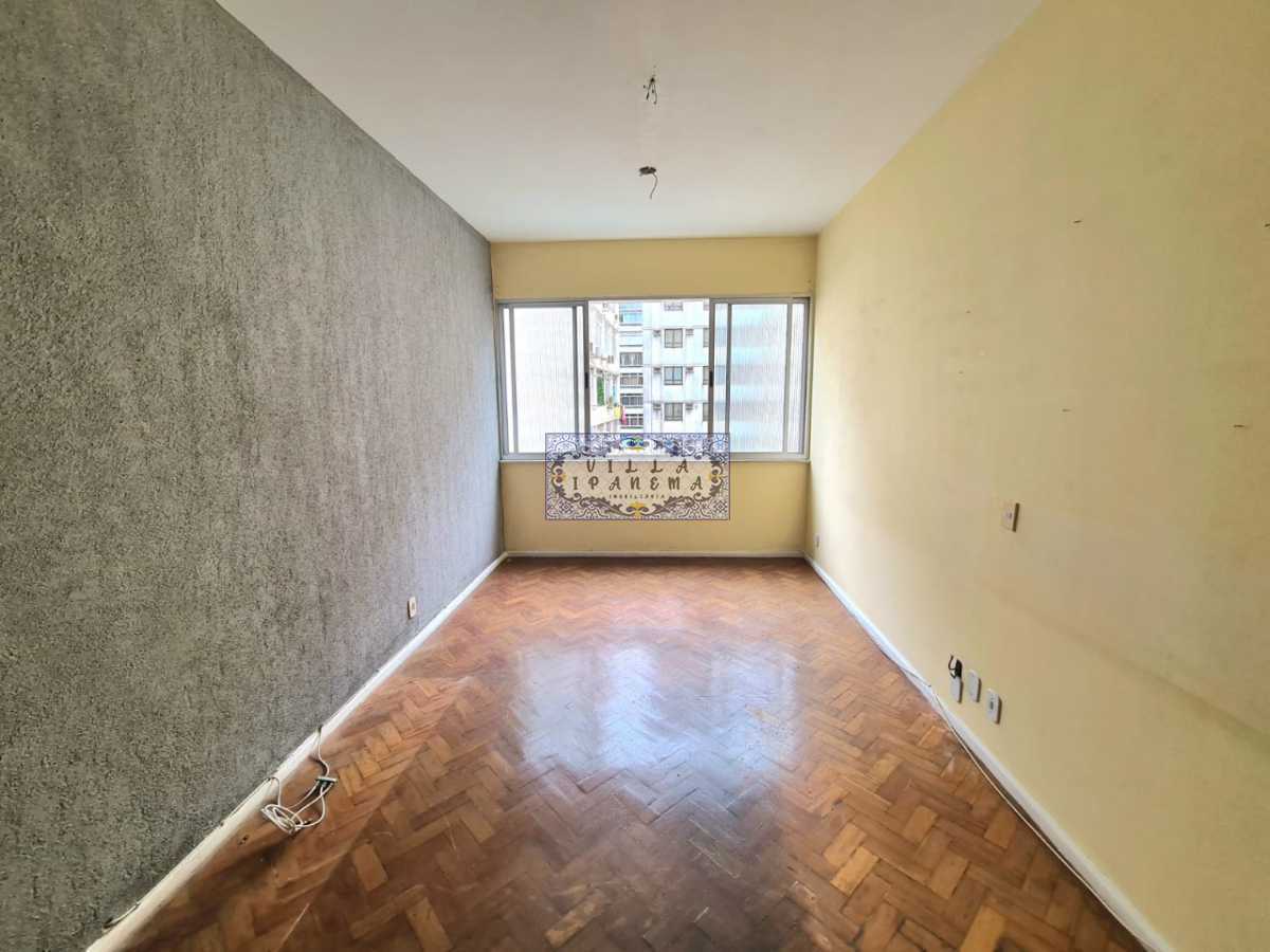 Apartamento à venda com 2 quartos, 70m² - Foto 2