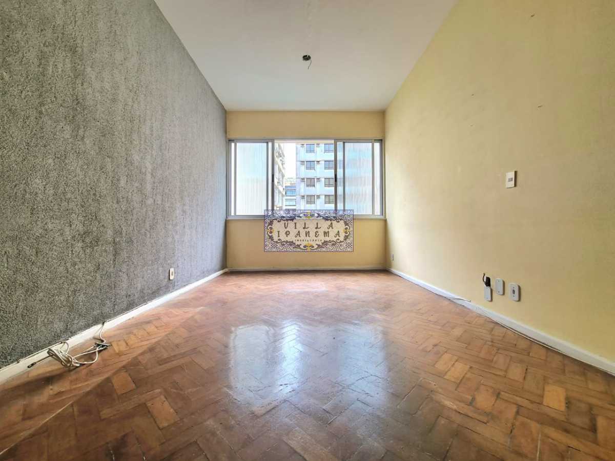 Apartamento à venda com 2 quartos, 70m² - Foto 3