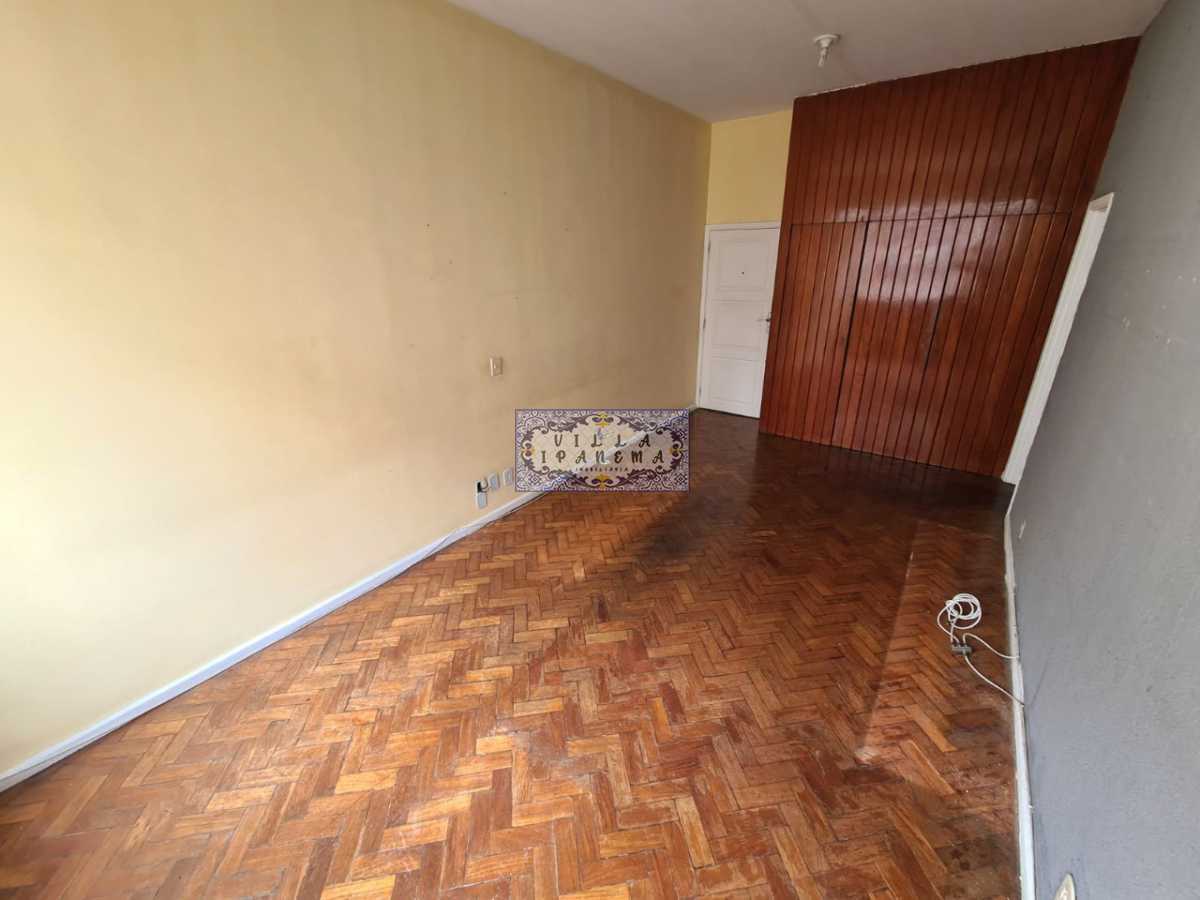 Apartamento à venda com 2 quartos, 70m² - Foto 4