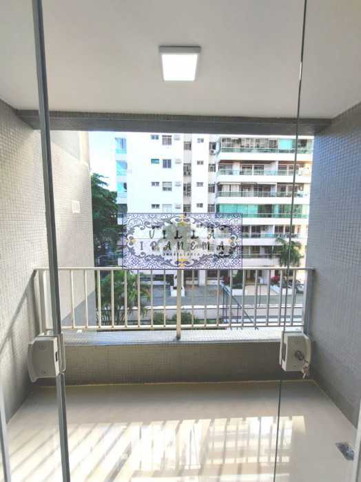 Apartamento à venda com 3 quartos, 83m² - Foto 2