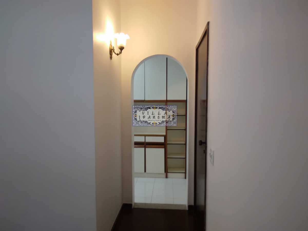 Apartamento para alugar com 3 quartos, 96m² - Foto 2