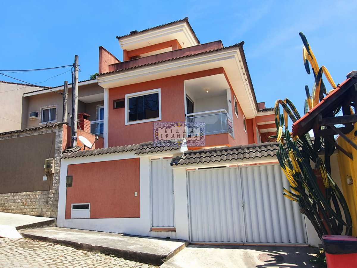 Casa de Condomínio à venda com 4 quartos, 230m² - Foto 1