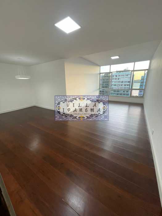 Apartamento à venda com 3 quartos, 160m² - Foto 3