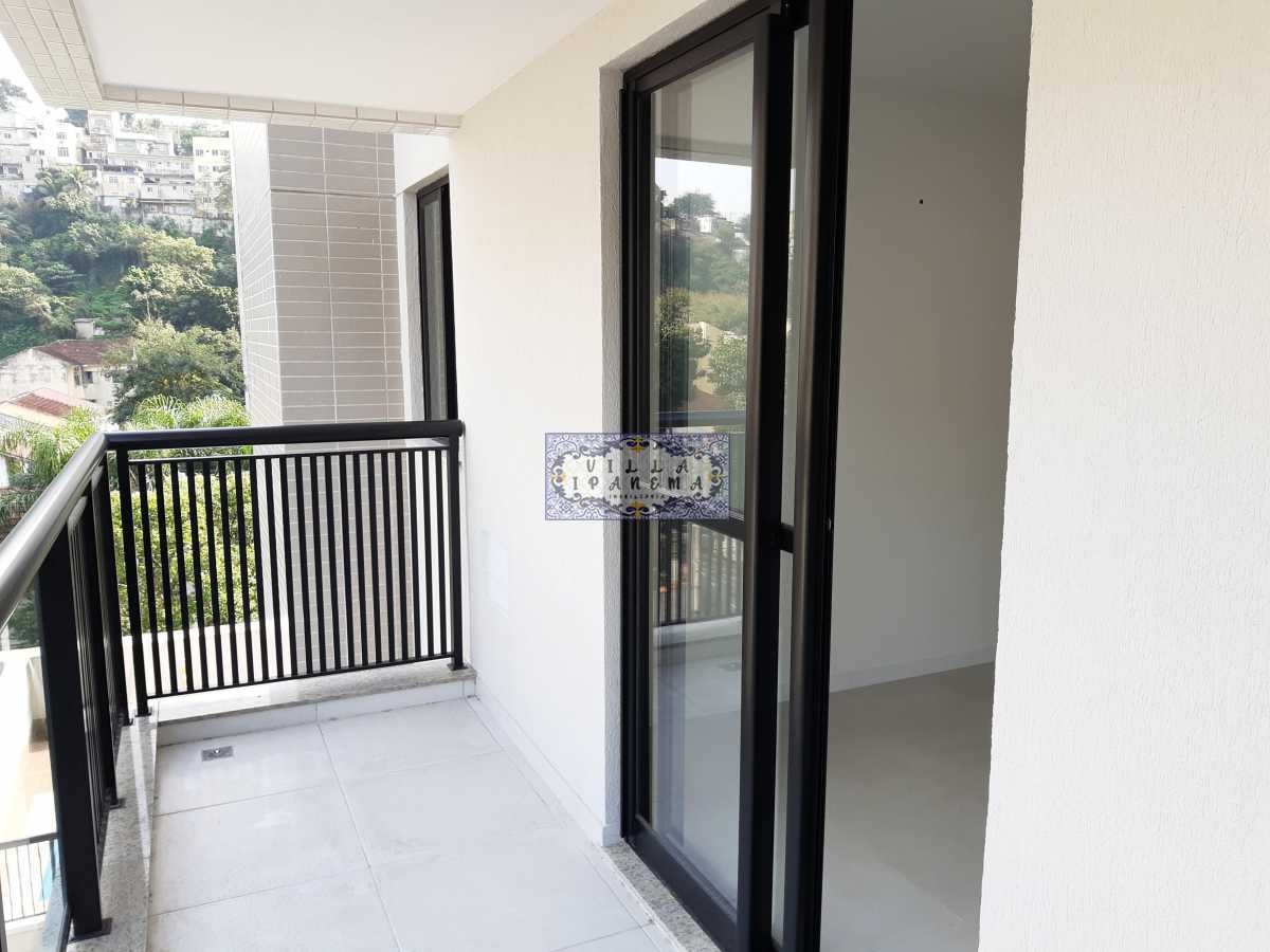 Apartamento à venda com 3 quartos, 75m² - Foto 2