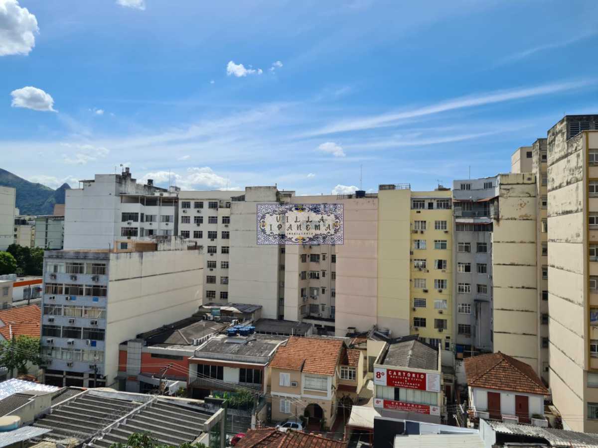 Apartamento à venda com 2 quartos, 70m² - Foto 1