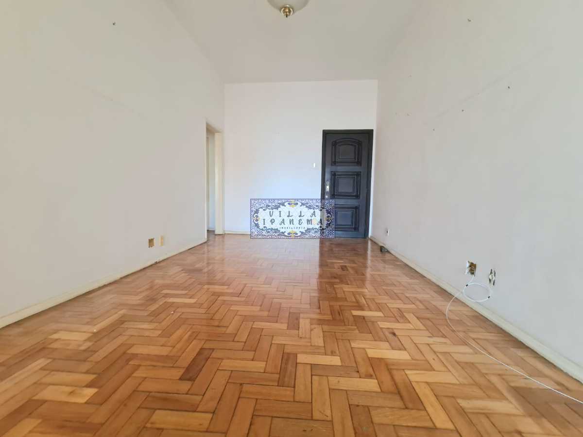 Apartamento à venda com 2 quartos, 70m² - Foto 4