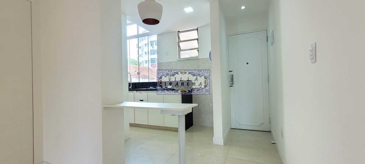 Apartamento à venda com 1 quarto, 62m² - Foto 2