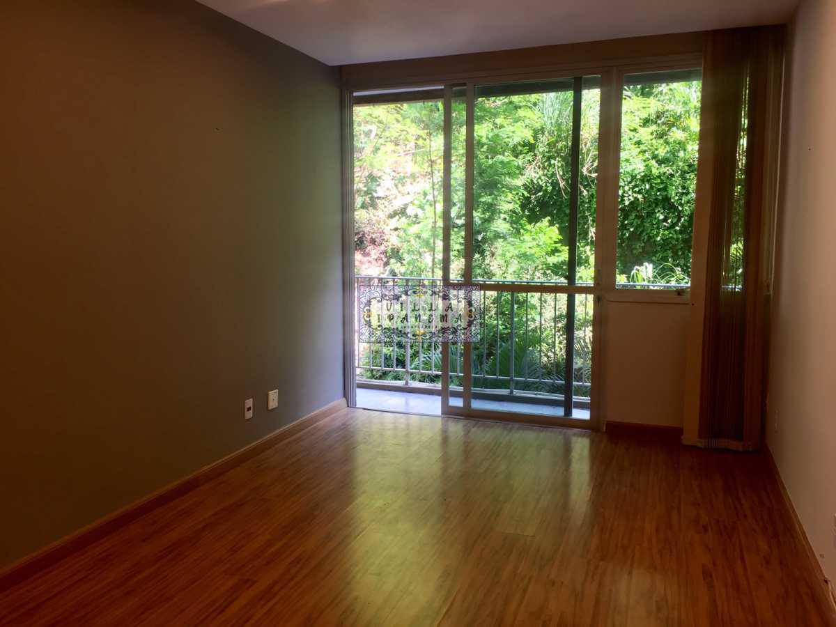 Apartamento à venda com 2 quartos, 90m² - Foto 2