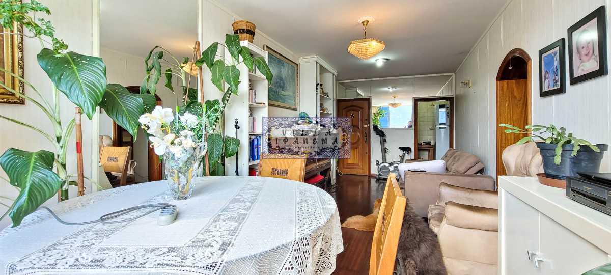 Apartamento à venda com 3 quartos, 100m² - Foto 2