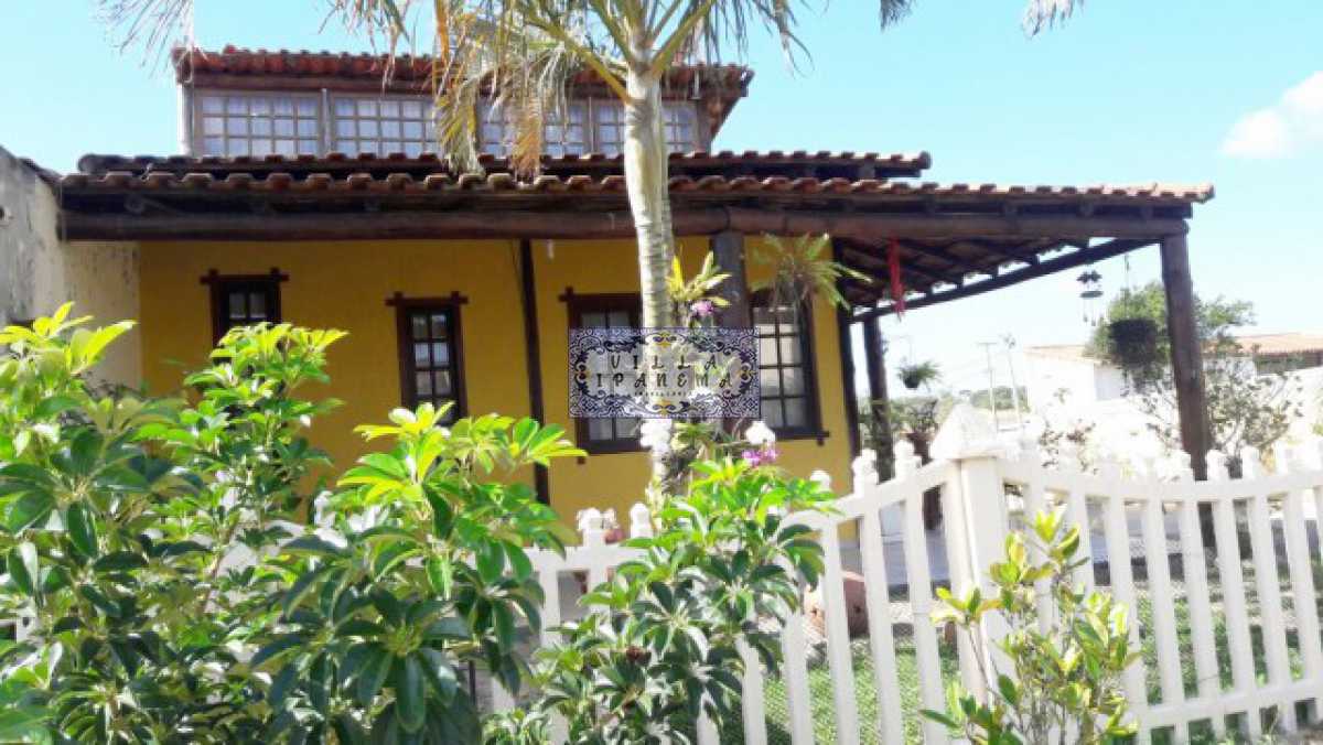 Casa de Condomínio à venda com 3 quartos, 250m² - Foto 2