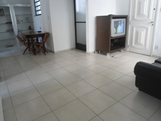 Apartamento à venda com 2 quartos, 65m² - Foto 1