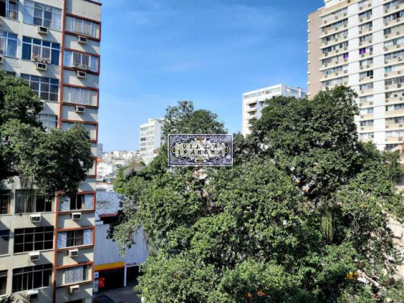 Apartamento à venda com 3 quartos, 134m² - Foto 3