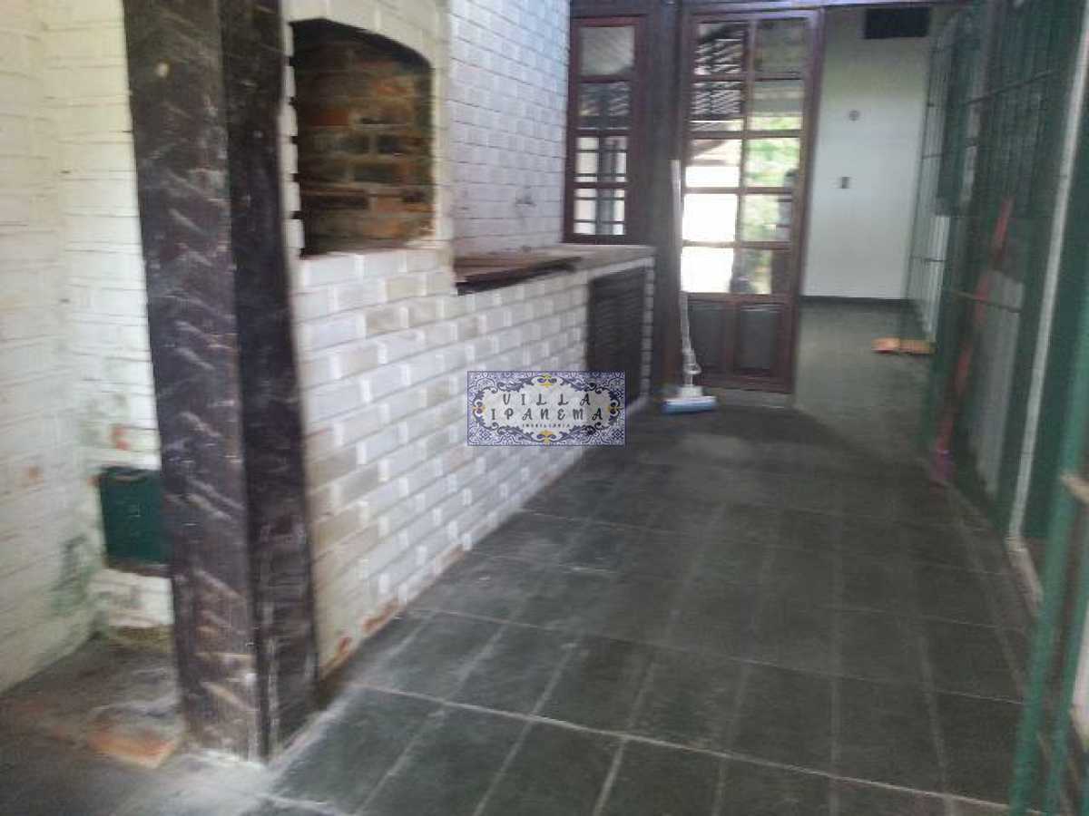 Casa à venda com 4 quartos, 150m² - Foto 2