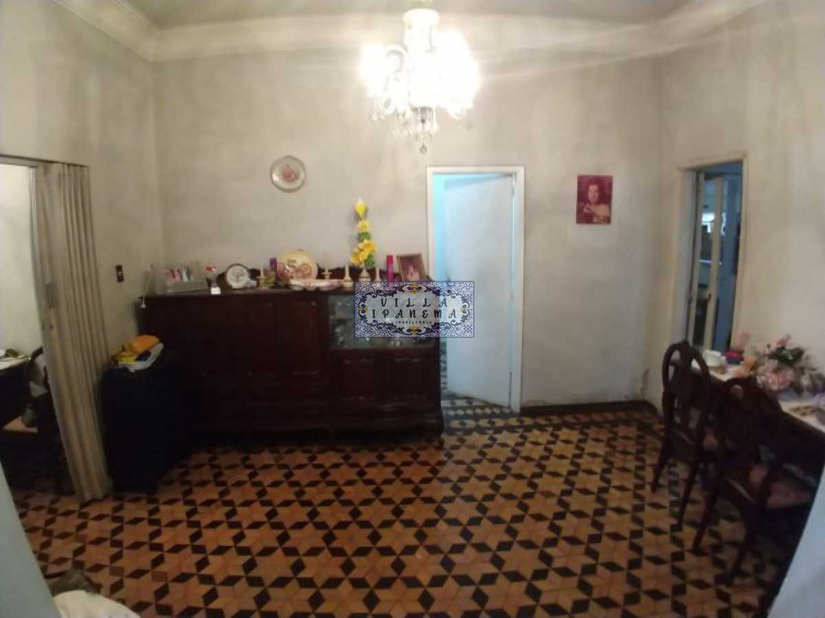 Casa à venda com 5 quartos, 200m² - Foto 4