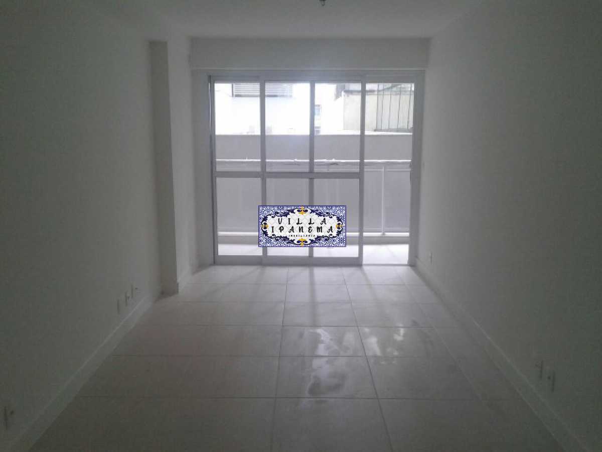 Apartamento à venda com 3 quartos, 107m² - Foto 2