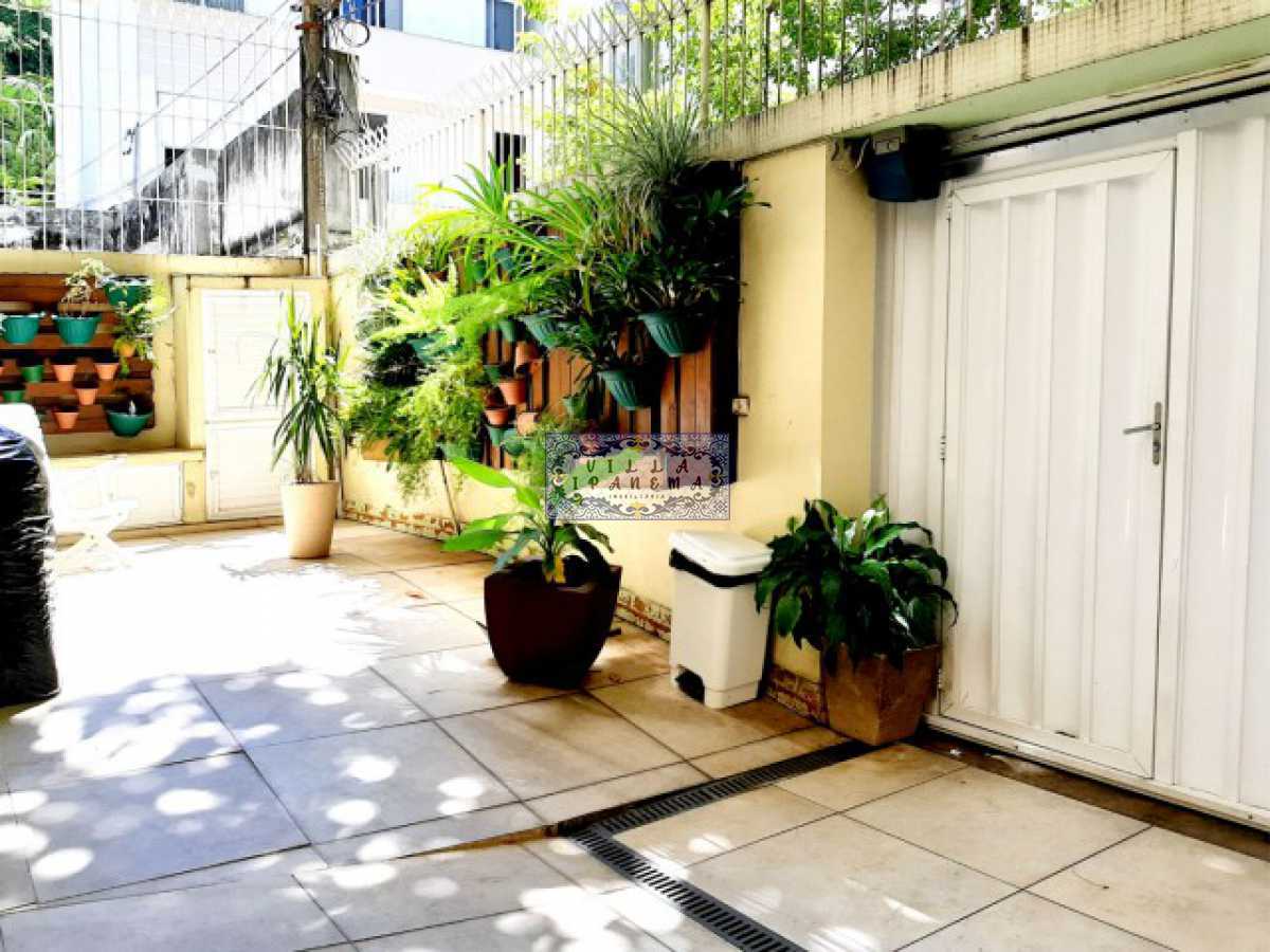 Casa Comercial à venda com 6 quartos, 330m² - Foto 4