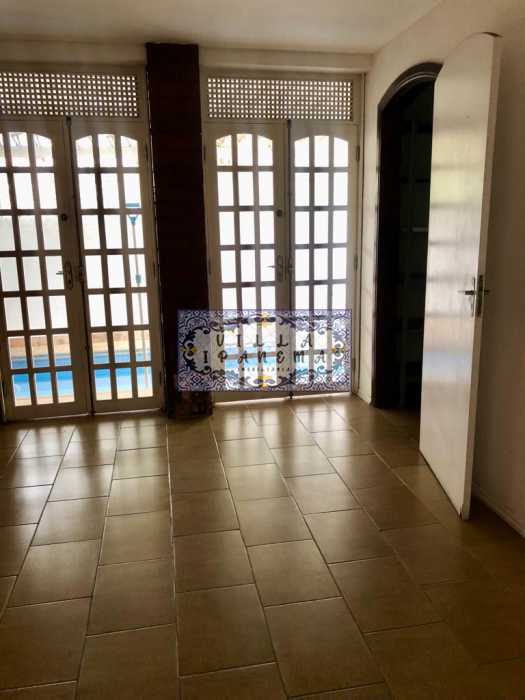 Casa à venda com 4 quartos, 300m² - Foto 4