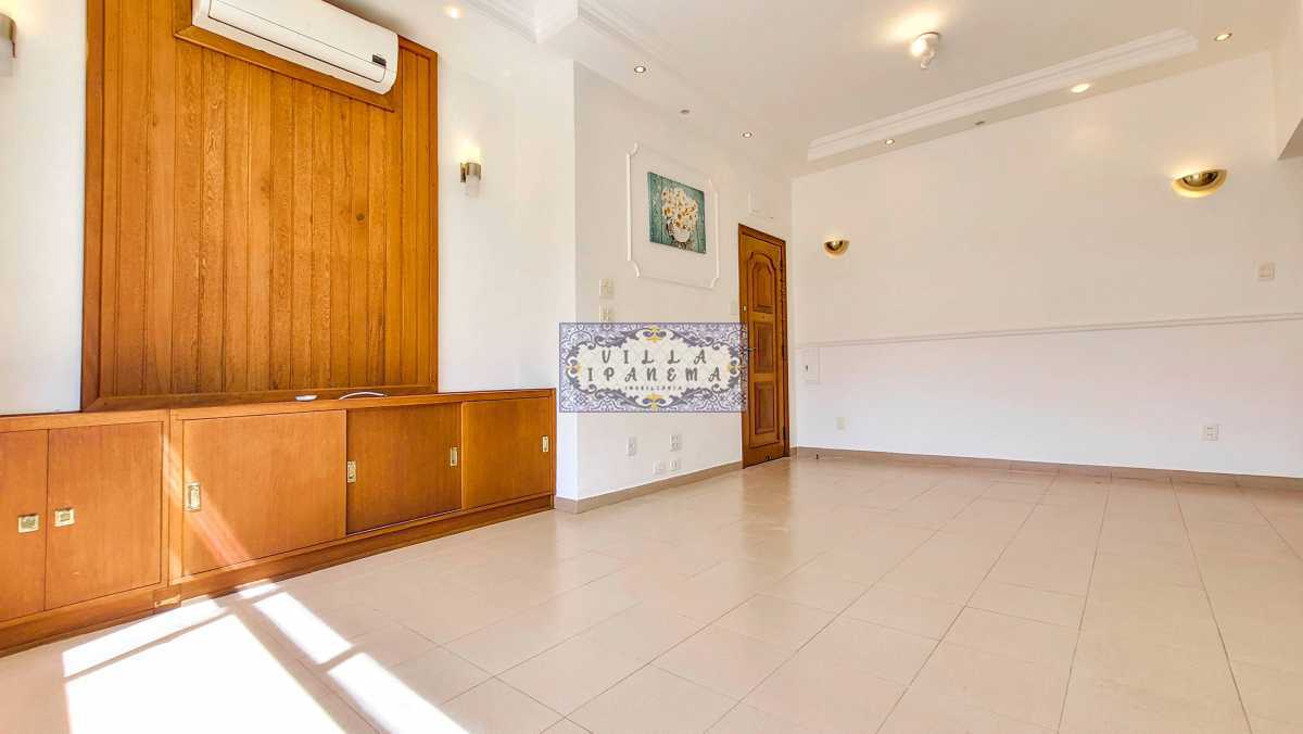 Apartamento à venda com 3 quartos, 140m² - Foto 1