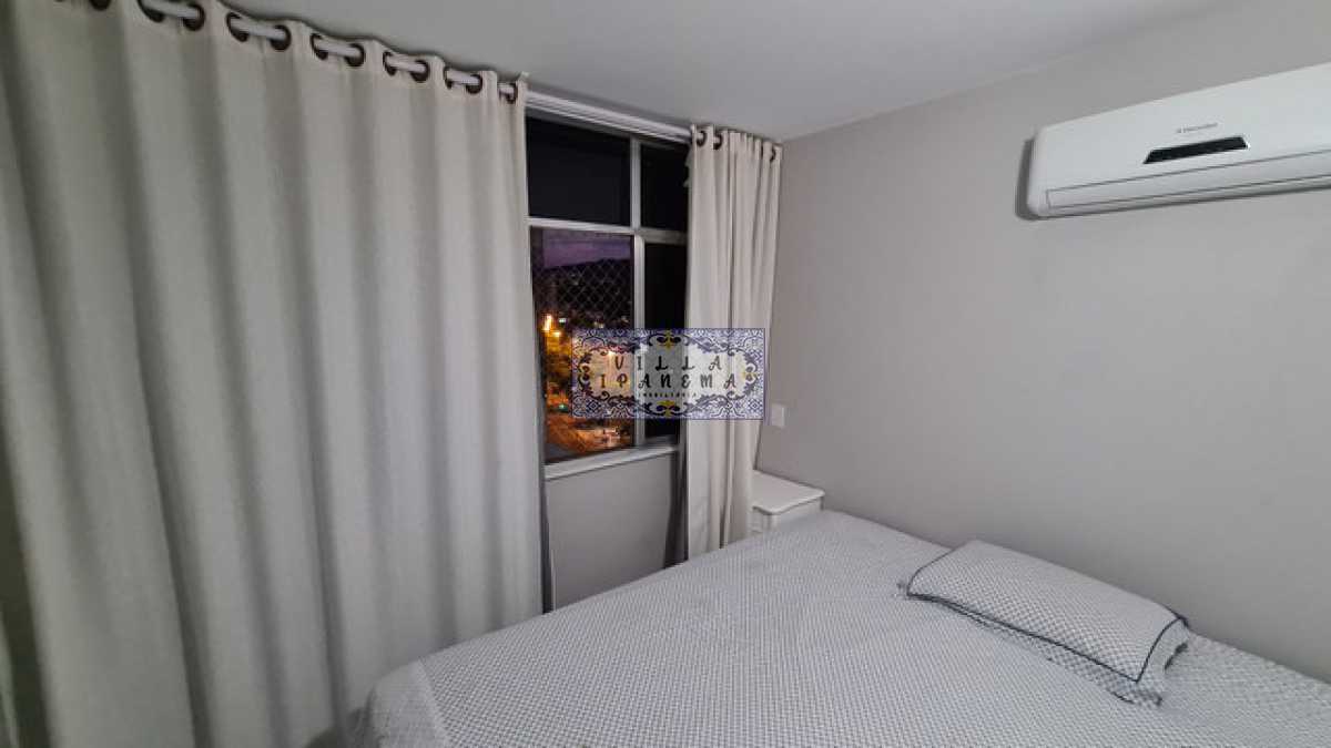 Apartamento à venda com 3 quartos, 130m² - Foto 4