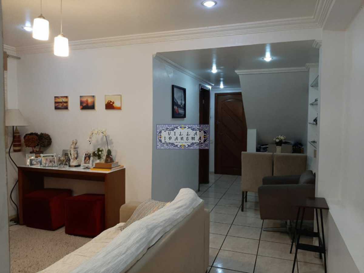 Apartamento à venda com 2 quartos, 75m² - Foto 1