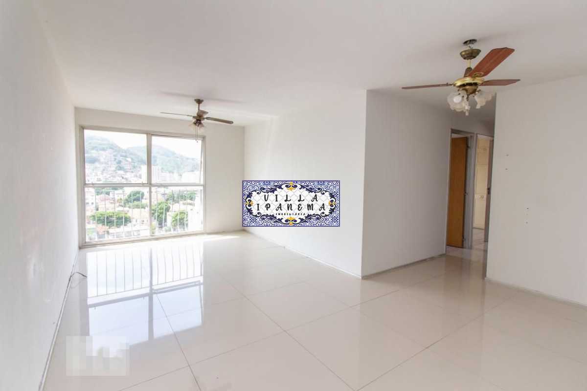 Apartamento à venda com 3 quartos, 77m² - Foto 2