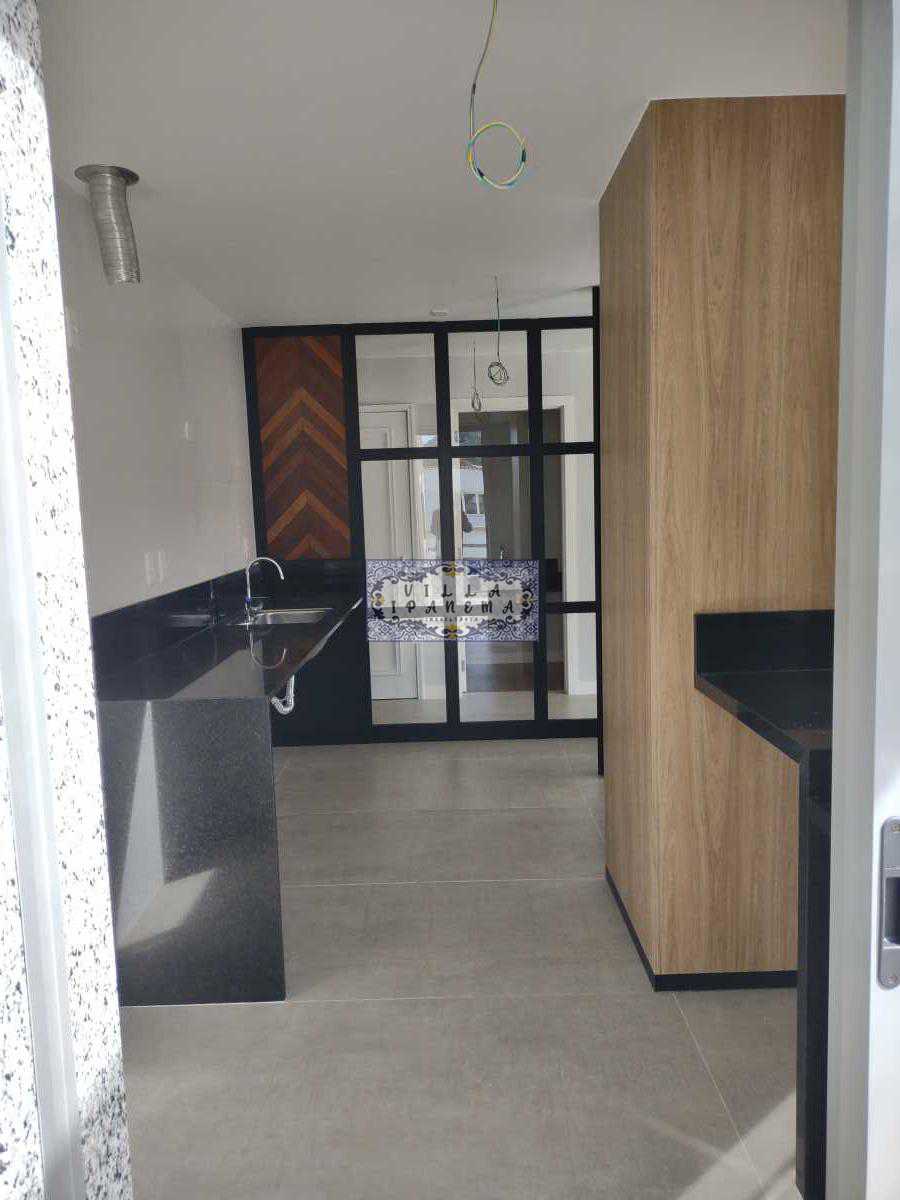 Cobertura à venda com 3 quartos, 207m² - Foto 4