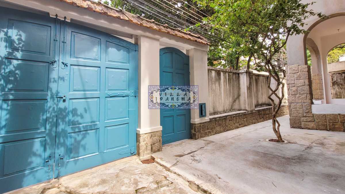 Casa à venda com 7 quartos, 262m² - Foto 2