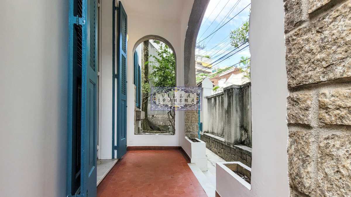 Casa à venda com 7 quartos, 262m² - Foto 4