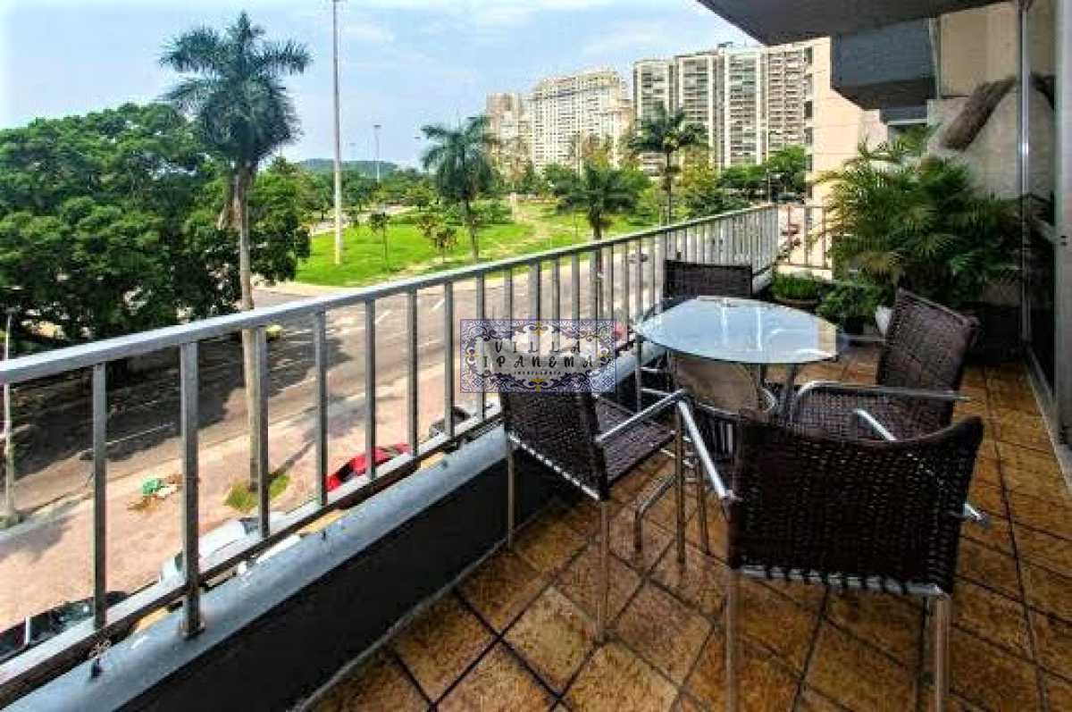 Apartamento à venda com 4 quartos, 200m² - Foto 1