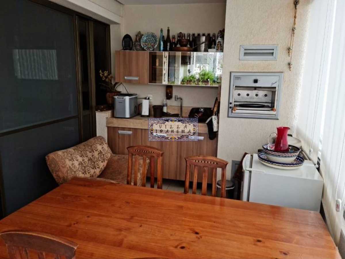 Apartamento à venda com 4 quartos, 210m² - Foto 4