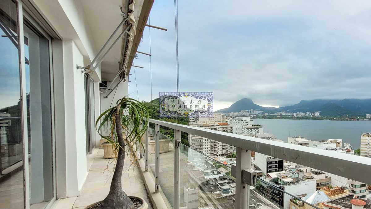 Apartamento à venda com 4 quartos, 235m² - Foto 1