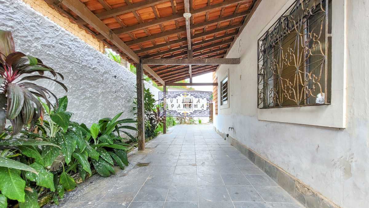 Casa à venda com 4 quartos, 276m² - Foto 4